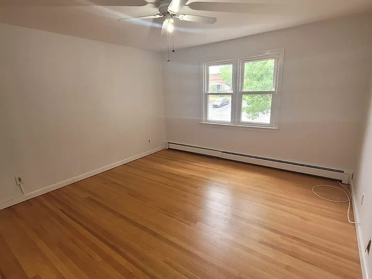 360 New York Ave #1 — Photo 8