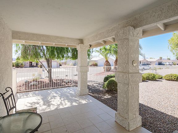 3rd image of 1006 Pueblo Dr