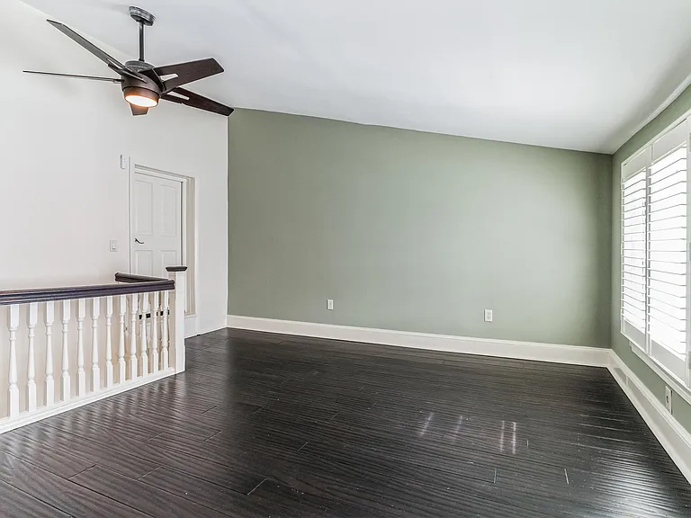 1715 Moravian St — Photo 22