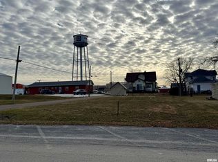 108 W Washington St, Mount Sterling, IL 62353