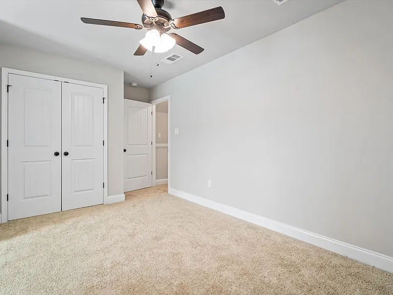 950 Gibson Ct — Photo 10