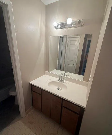 2425 Norton Ln #C — Photo 8