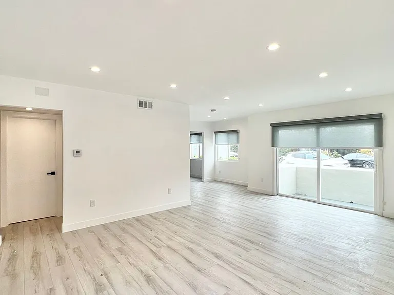 2034 S Garth Ave — Photo 50