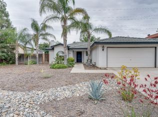 6911 Saint Lawrence Dr, Bakersfield, CA 93308