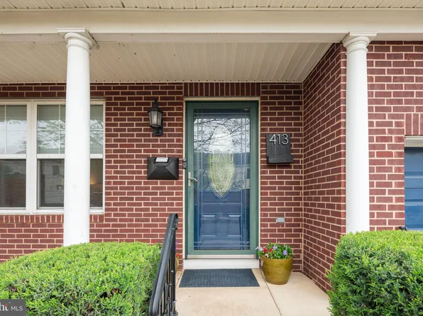 413 Titan St, Philadelphia, PA 19147