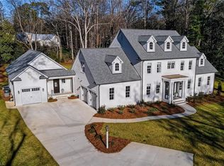 261 Canterbury Trl, Winston Salem, NC 27104