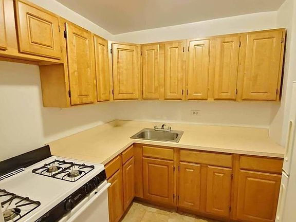 3rd image of 315 Ocean Pkwy APT 6K