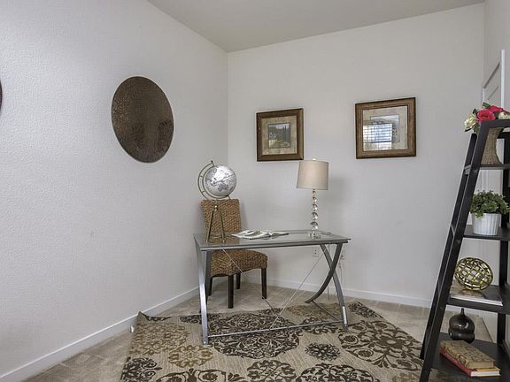 4th image of 1052 Pear Orchard Dr