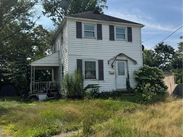 878 Craig St, Clairton, PA 15025