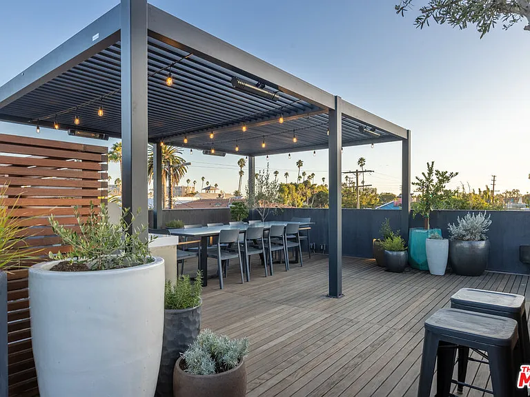 746 Marco Pl — Photo 65