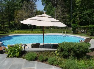 49 Weed Ave, Norwalk, CT 06850