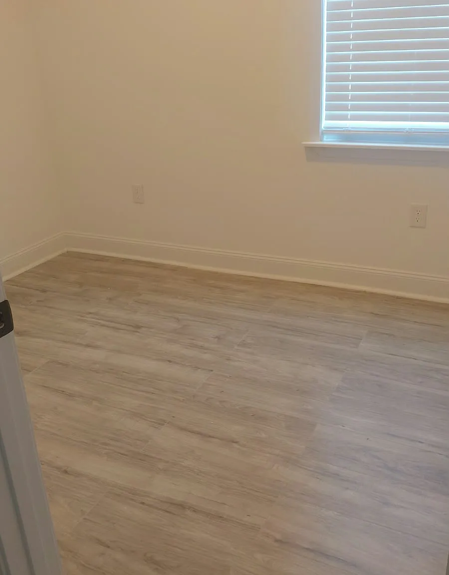 2 bed, 995 sqft, $1,600 — Photo 1