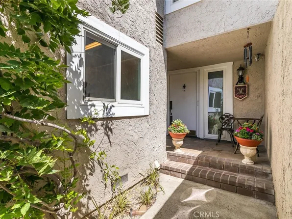 23130 Yvette Ln, Santa Clarita, CA 91355