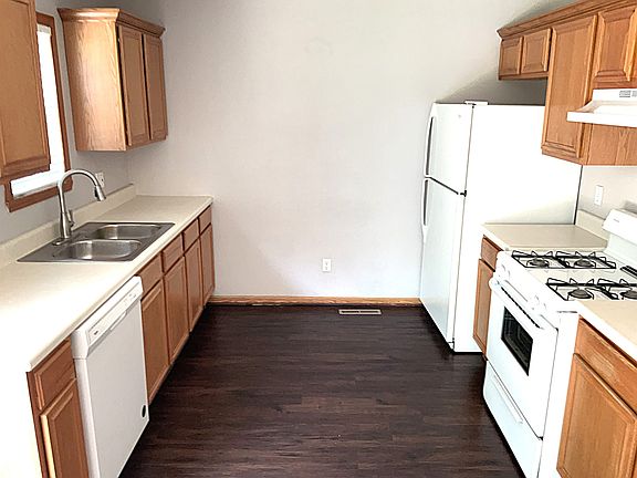 2nd image of 5498 Bastian Blvd