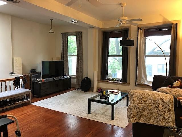 1st image of 1042 N Honore St #2