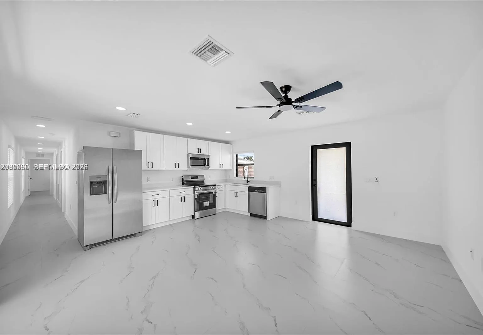4984 Fairway Ct — Photo 3
