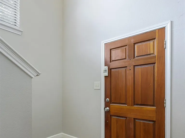 3404 Napolean Ct — Photo 3