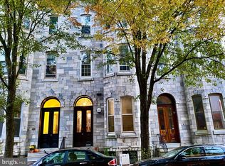 2114 Pine St APT 3R, Philadelphia, PA 19103