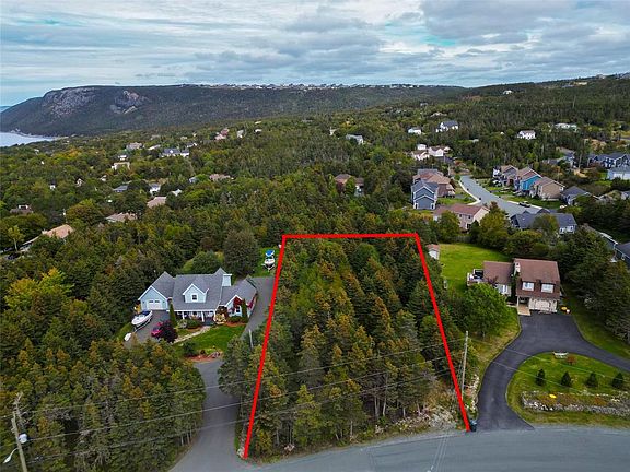4th image of 169-171 Spruce Hill Road