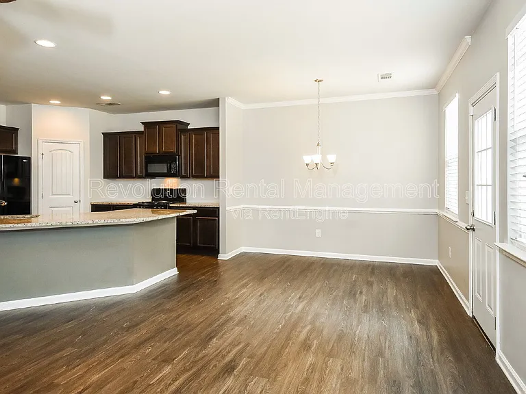 20 Susie Creek Ln — Photo 3