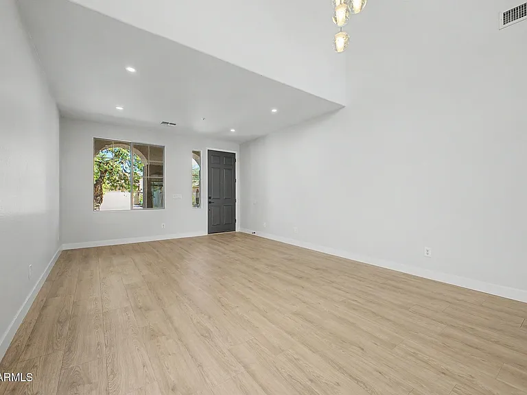 7062 W Andrew Ln — Photo 13