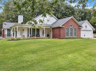 272 Salida Bnd, Holly Lake Ranch, TX 75765