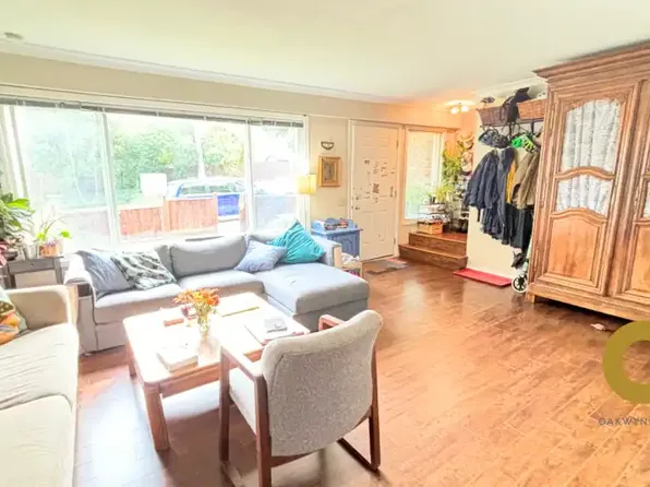 127 Mary St #1A, Pt Moody, BC V3H 2N9