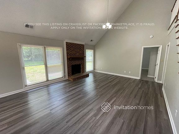 2nd image of 2900 Oakcroft Dr