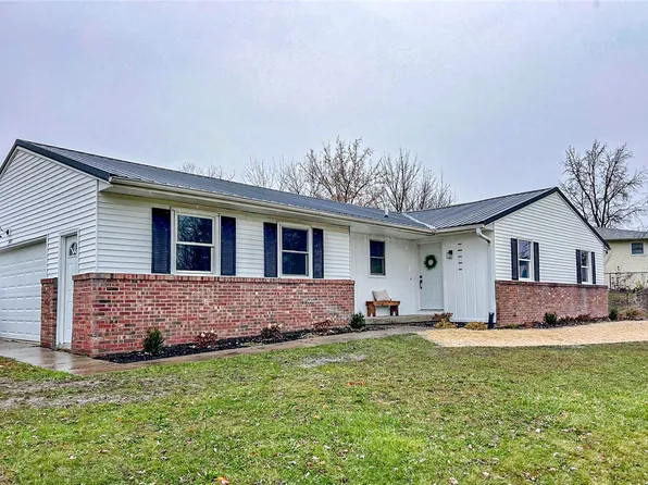 1405 Wildwood Ct, Mt Zion, IL 62549