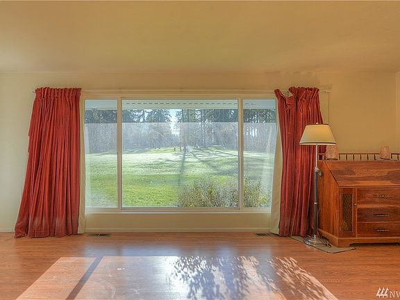 5th image of 2629 Country Club Ct NW