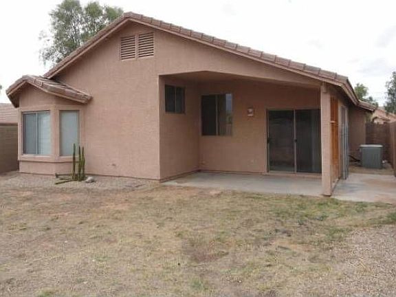 3rd image of 31495 N Claridge Cir