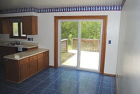 3rd image of 922 E Imperial Dr