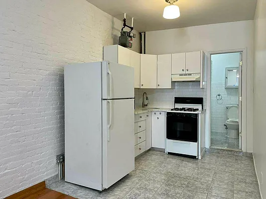 Rented by Compass | media 17