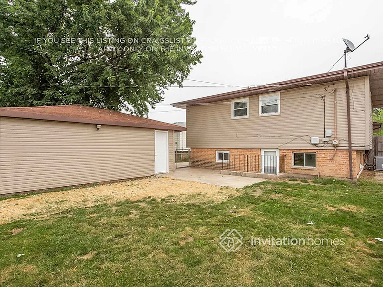 16460 Roy St — Photo 10