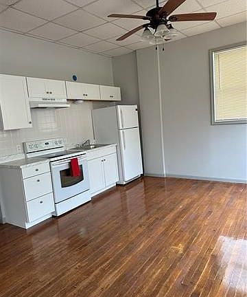 3rd image of 118 W Central Ave #1