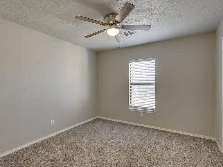 157 Harbor Dr — Photo 19