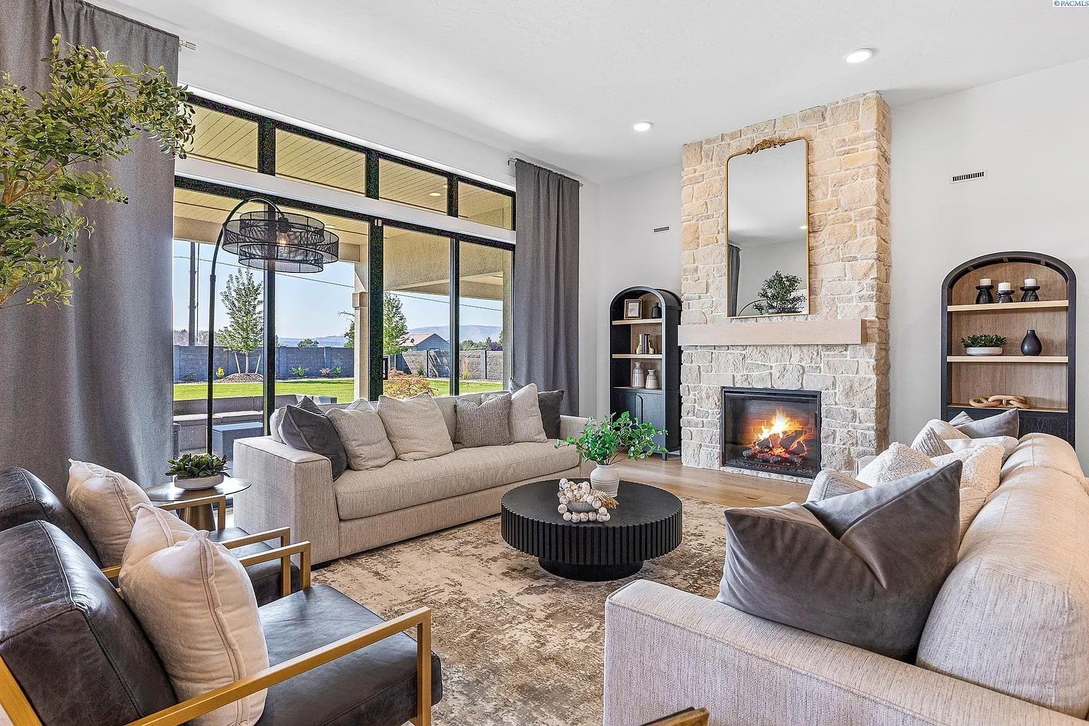 12814 Blackfoot Dr photo 1