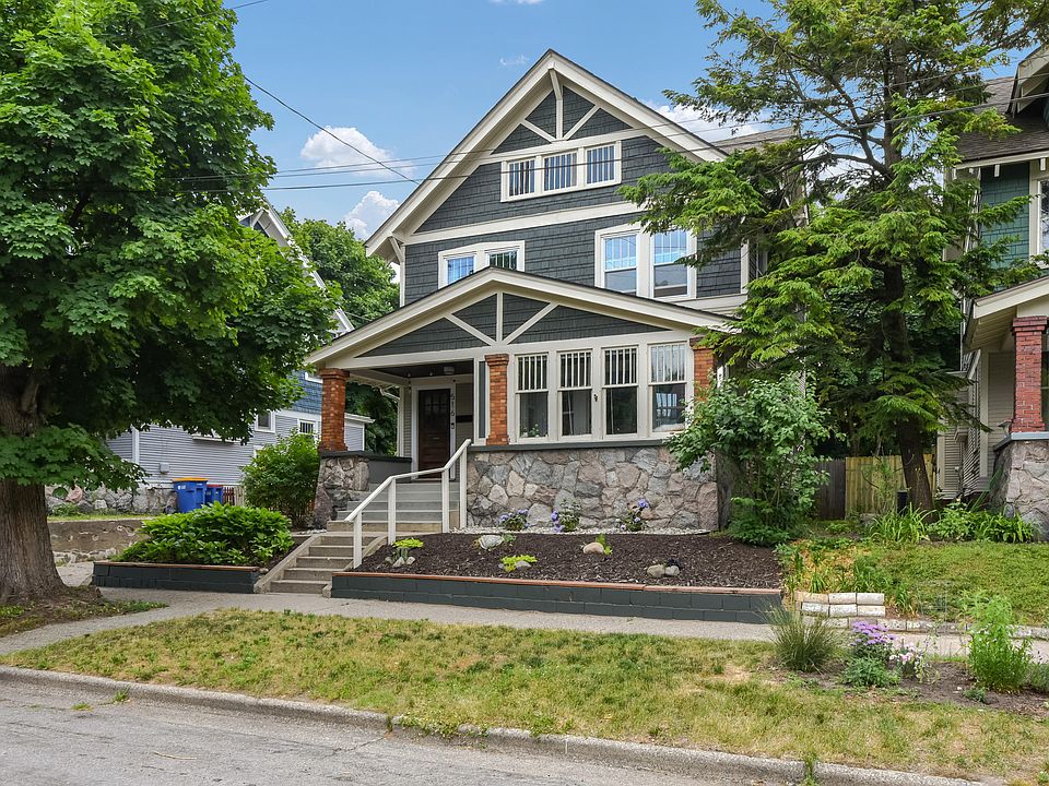 1st image of 516 Benjamin Ave SE