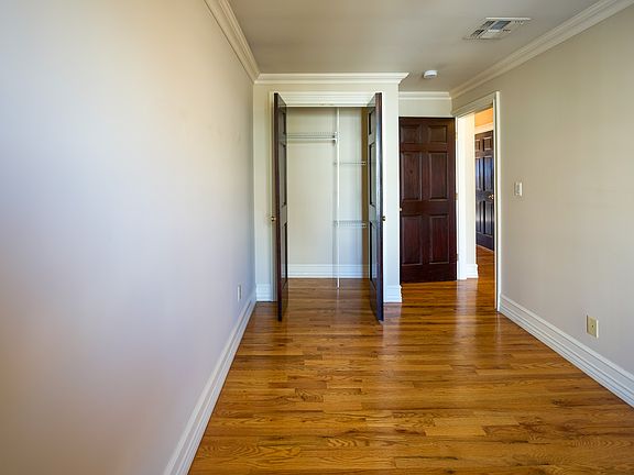 5th image of 148 Sussex St APT 4