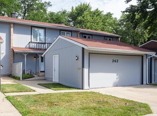 242 Millcreek Ln #242, Bloomingdale, IL 60108