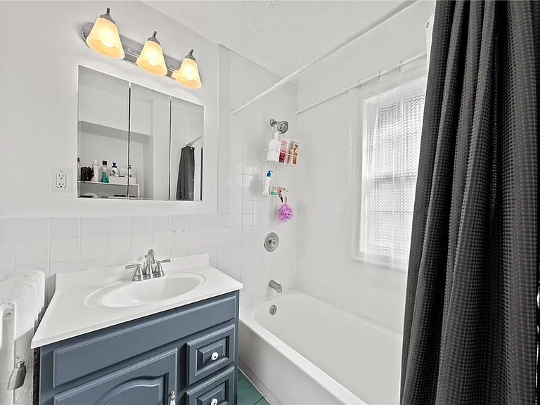 2331 S Overlook Rd N — Photo 25