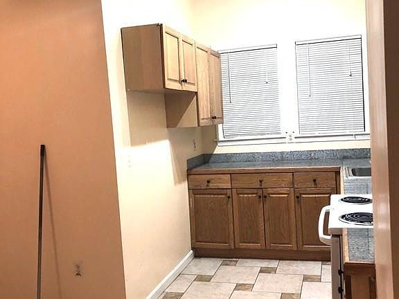3rd image of 6 Bulfinch St #1