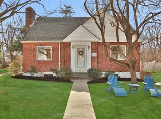 73 Stanley St, Pleasantville, NY 10570