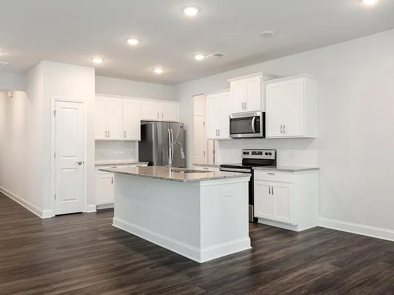 4512 Grove Manor Dr — Photo 4