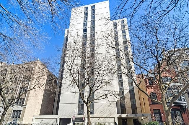 1st image of 1339 N Dearborn Pkwy #2