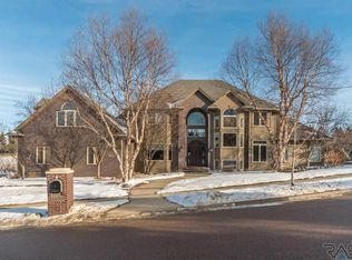 3100 S Saint Francis Ln, Sioux Falls, SD 57103