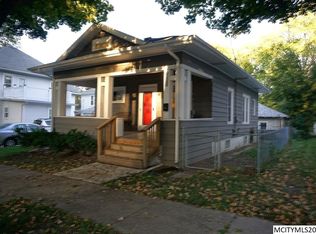 929 N Adams Ave, Mason City, IA 50401