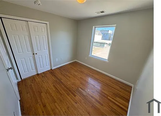 244 Nye Ave #2 — Photo 2