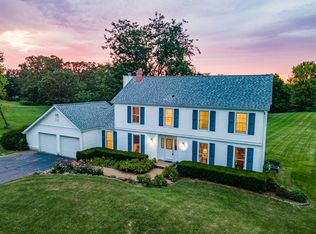 7012 Pheasant Run, Crystal Lake, IL 60012