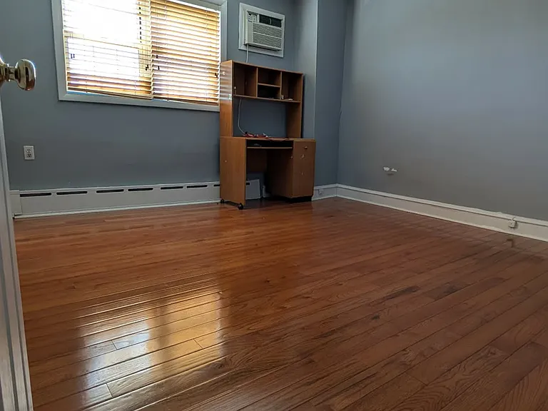 2849 S Randolph St — Photo 8